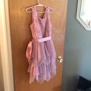 Zunie girl’s size 8 formal dress. Beautiful mauve color.